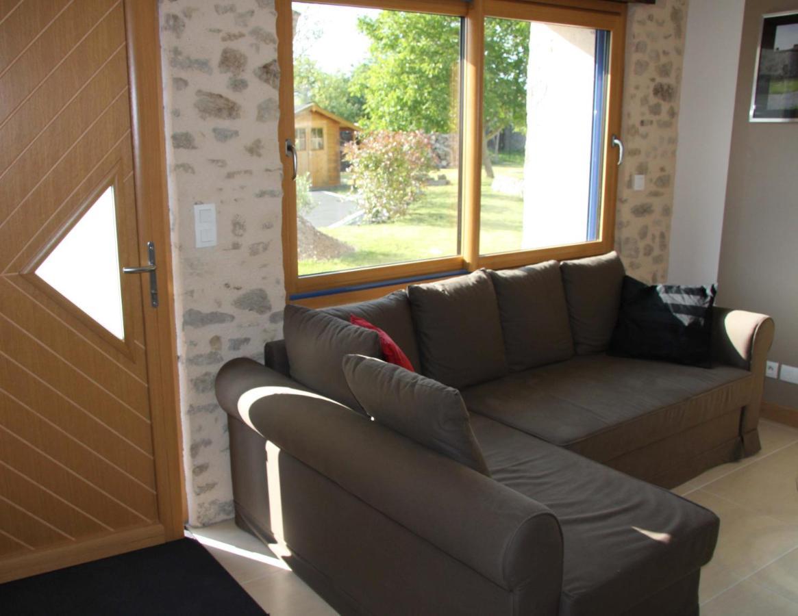 Les Pierres D'Antan Bed & Breakfast Bressuire Bagian luar foto